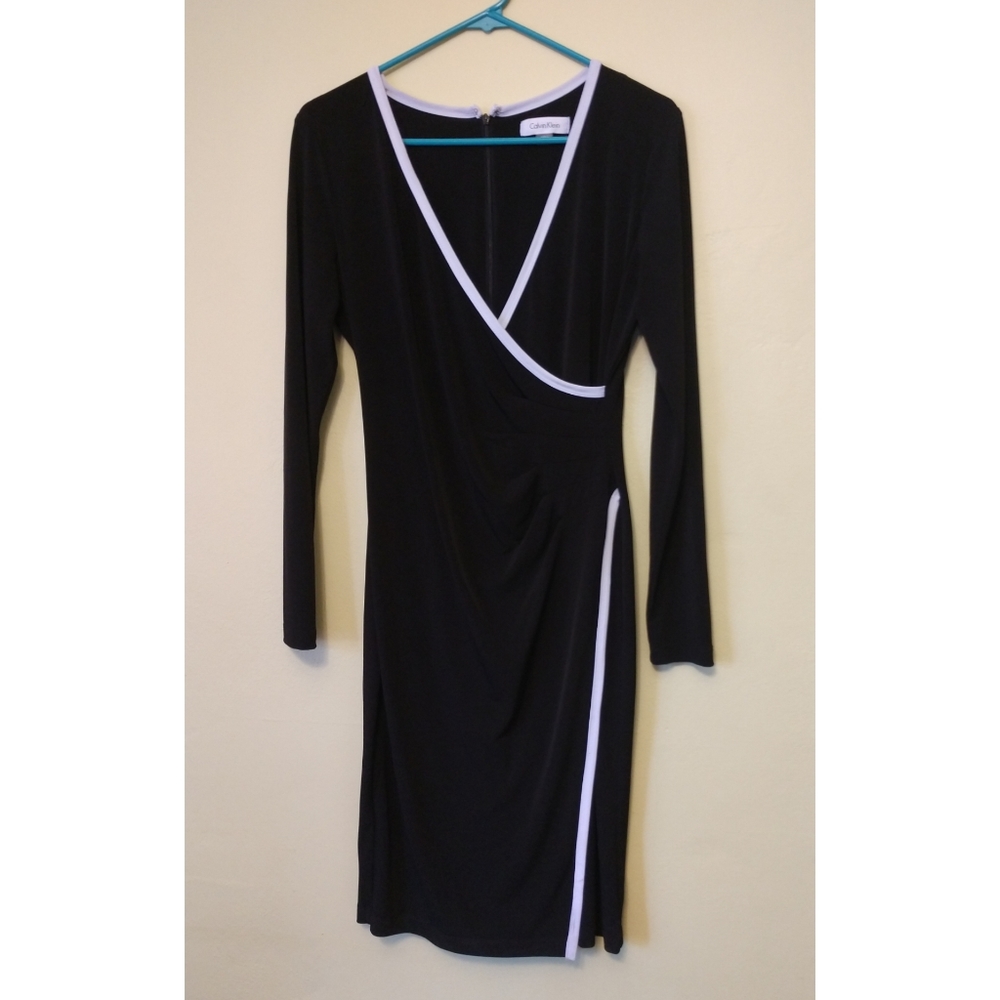 Calvin Klein black wrap dress w/ white trim GN0102